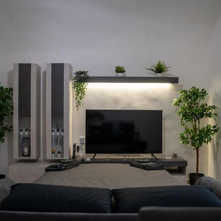 Dietro Al Plebiscito Luxury Suite Napels Buitenkant foto
